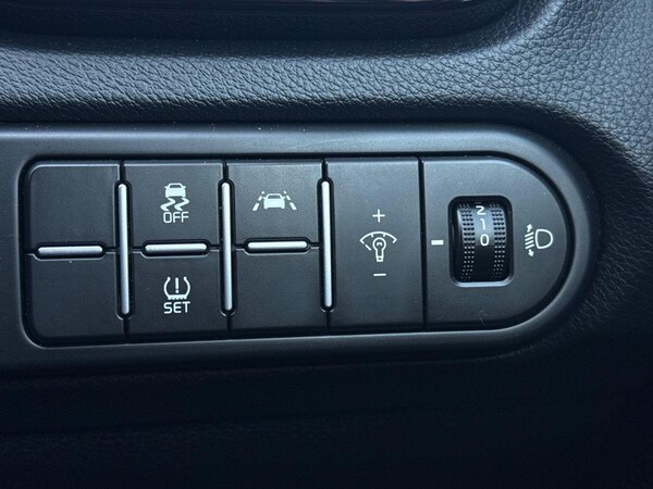 Used Kia XCeed for sale - 76200280: Photo 31