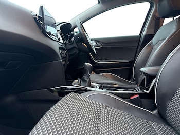 Used Kia XCeed 2024 for sale - 76349301: Photo