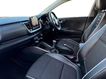 Used Kia Stonic 2025 for sale - 76388212: Photo