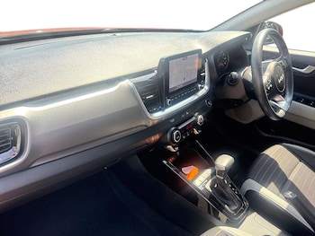 Used Kia Stonic 2021 for sale - 79061294: Photo