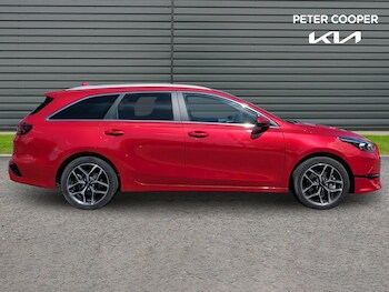 Used Kia Ceed 2025 for sale - 78033611: Photo