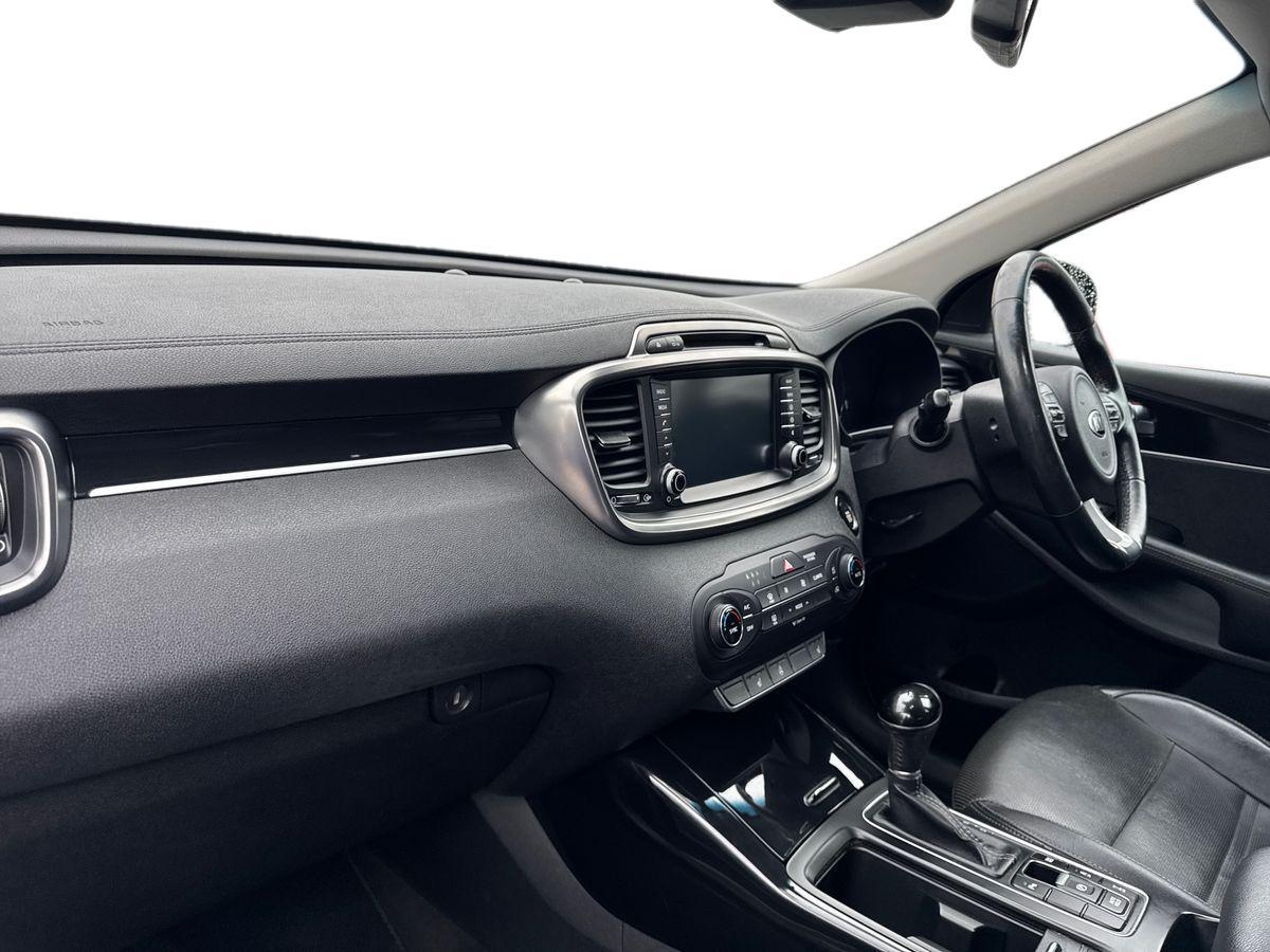 Used Kia Sorento 2017 for sale - 76606956: Photo 2