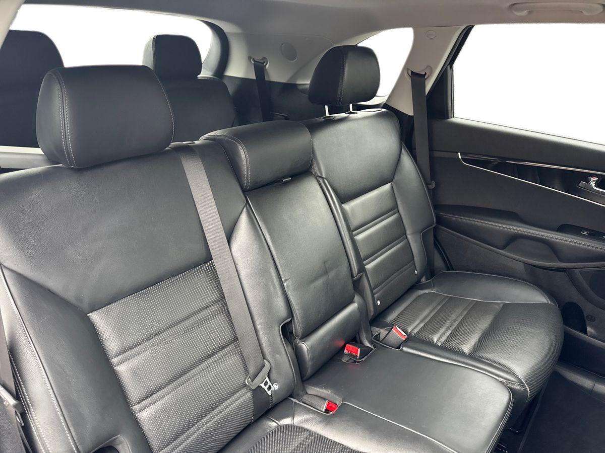 Used Kia Sorento 2017 for sale - 76606956: Photo 8