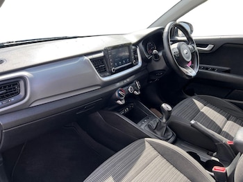 Used Kia Stonic 2019 for sale - 75623151: Photo