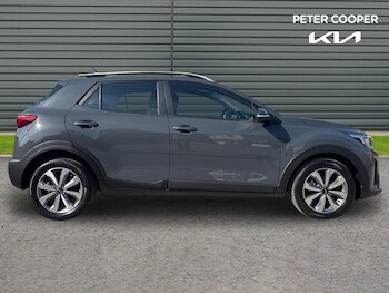 Used Kia Stonic 2023 for sale - 78417099: Photo
