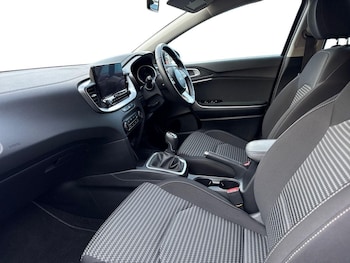 Used Kia Ceed 2024 for sale - 76433315: Photo