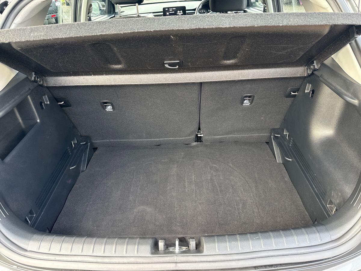 Used Kia Stonic 2023 for sale - 76634295: Photo 11