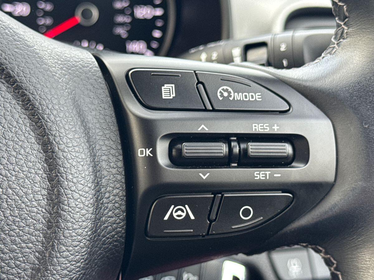 Used Kia Stonic 2023 for sale - 76634295: Photo 15