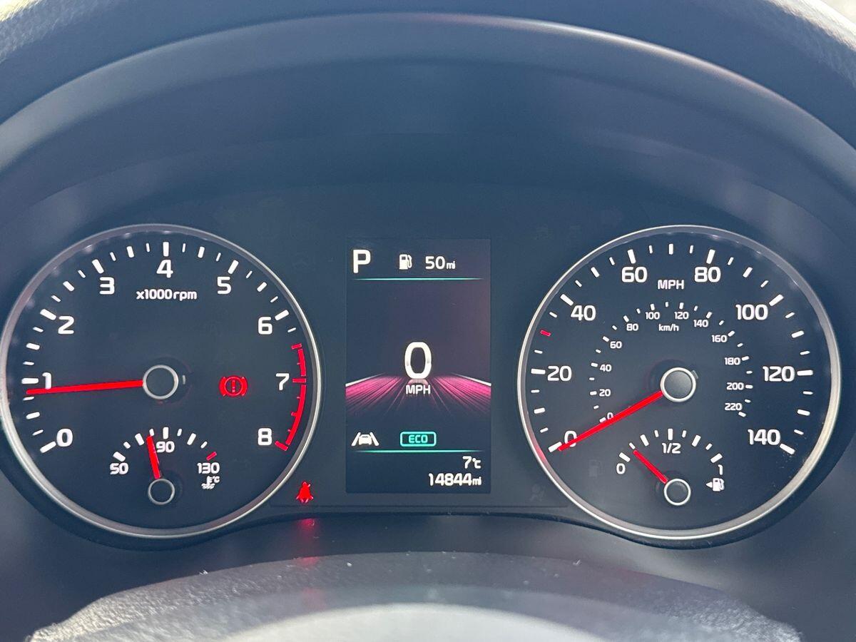 Used Kia Stonic 2023 for sale - 76634295: Photo 17