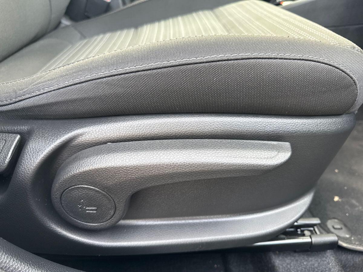 Used Kia Stonic 2023 for sale - 76634295: Photo 29