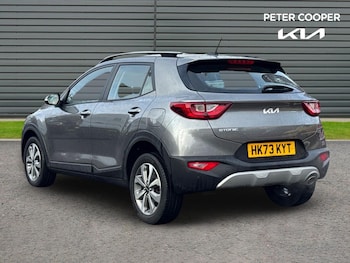 Used Kia Stonic 2023 for sale - 76634295: Photo