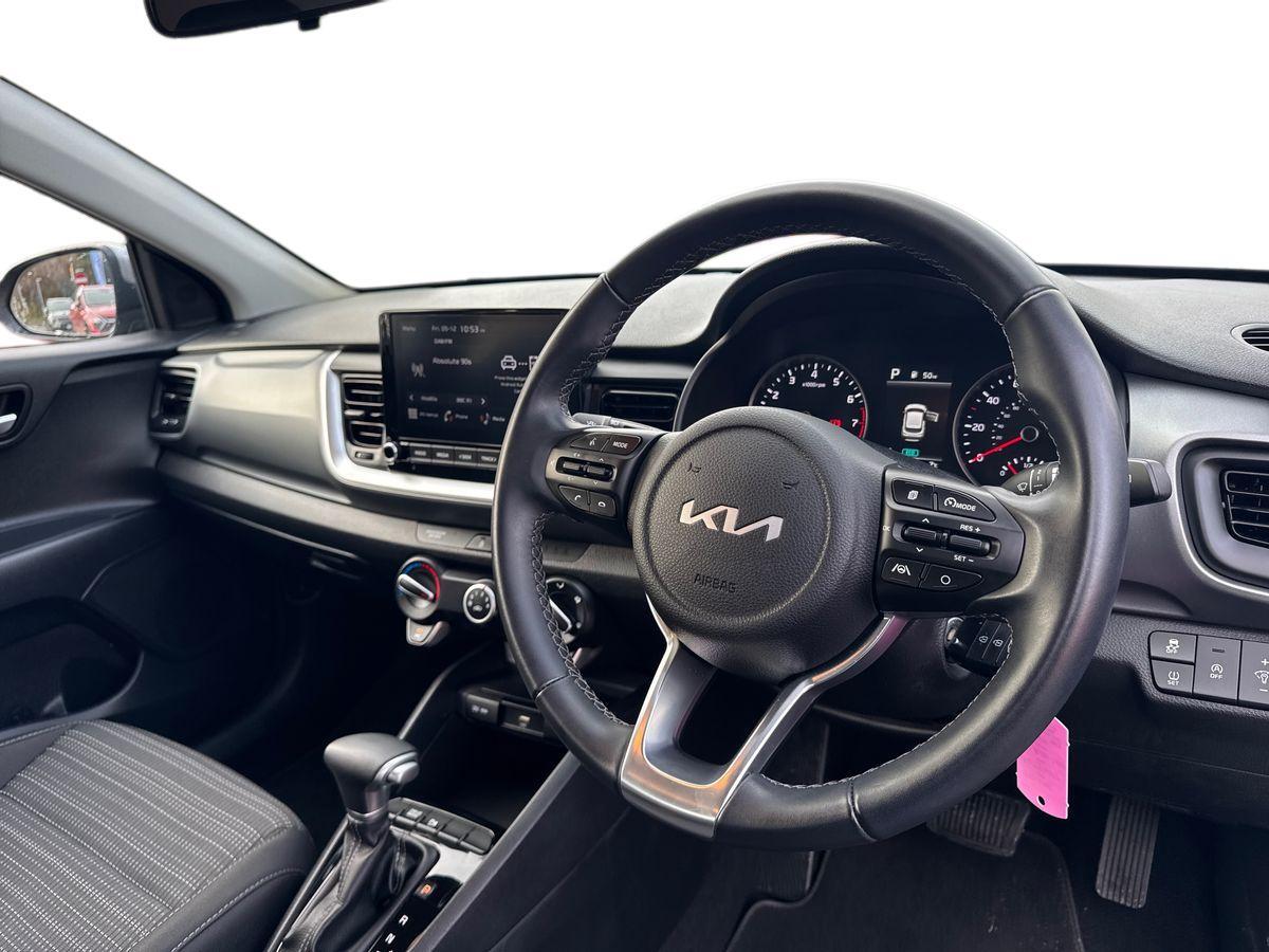 Used Kia Stonic 2023 for sale - 76634295: Photo 6