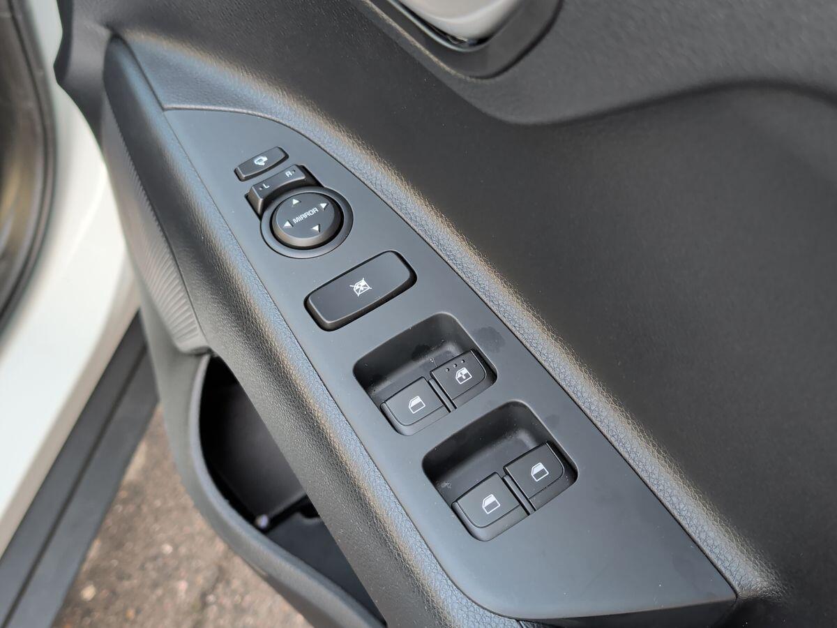 Used Kia Stonic 2025 for sale - 77478567: Photo 27