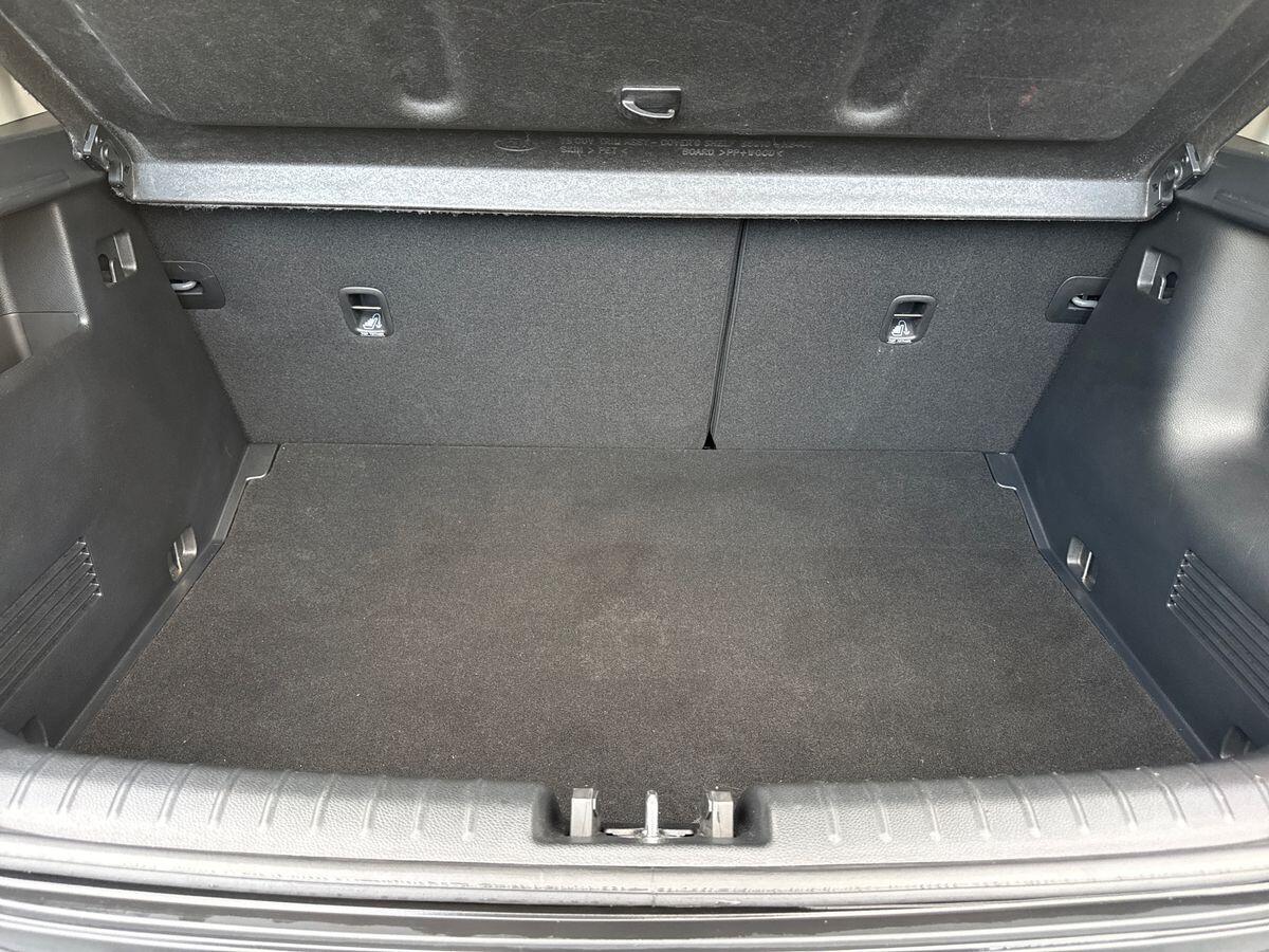 Used Kia Stonic 2021 for sale - 76936693: Photo 11