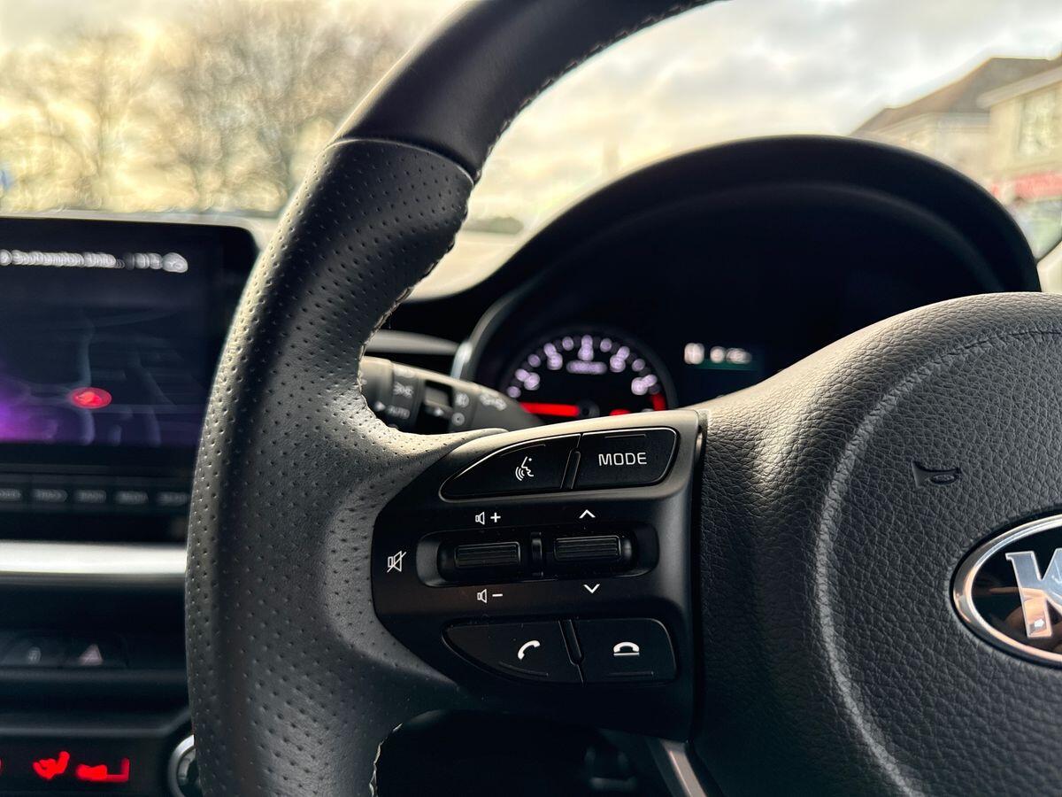 Used Kia Stonic 2021 for sale - 76936693: Photo 14