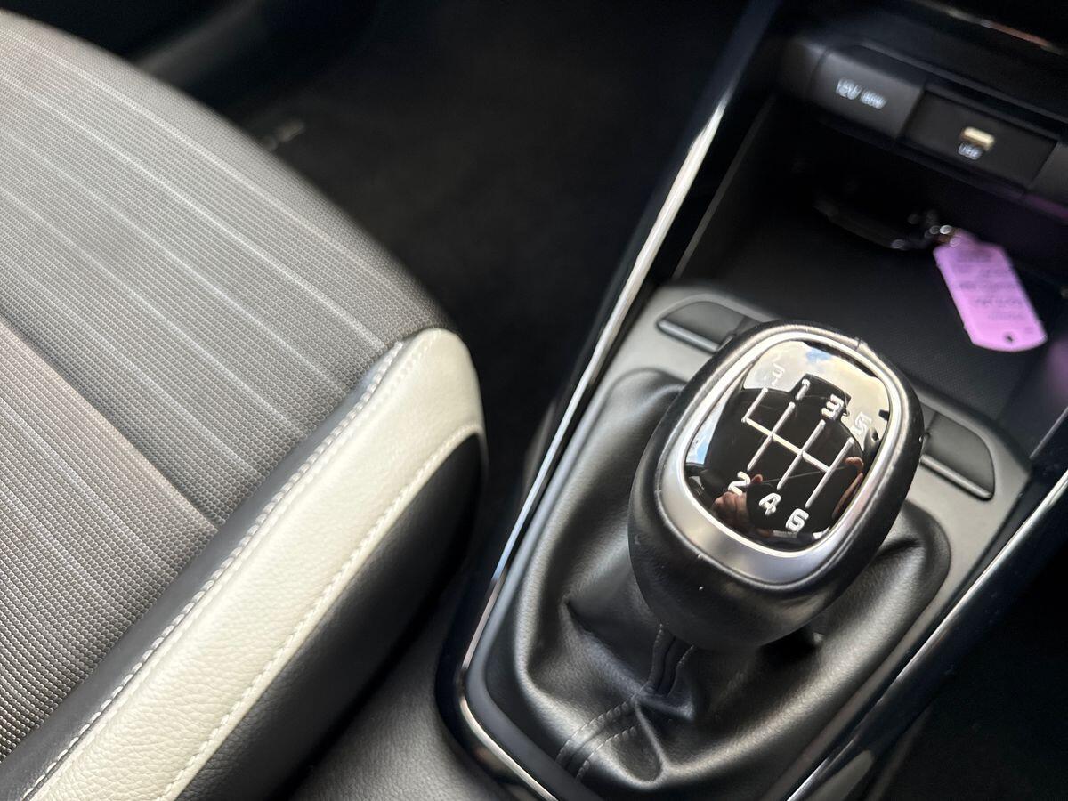 Used Kia Stonic 2021 for sale - 76936693: Photo 18