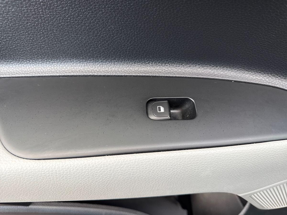 Used Kia Stonic 2021 for sale - 76936693: Photo 25