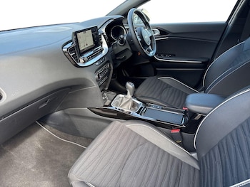 Used Kia Pro Ceed 2024 for sale - 75978986: Photo