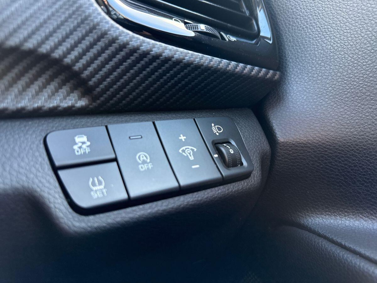 Used Kia Stonic for sale - 76094538: Photo 15