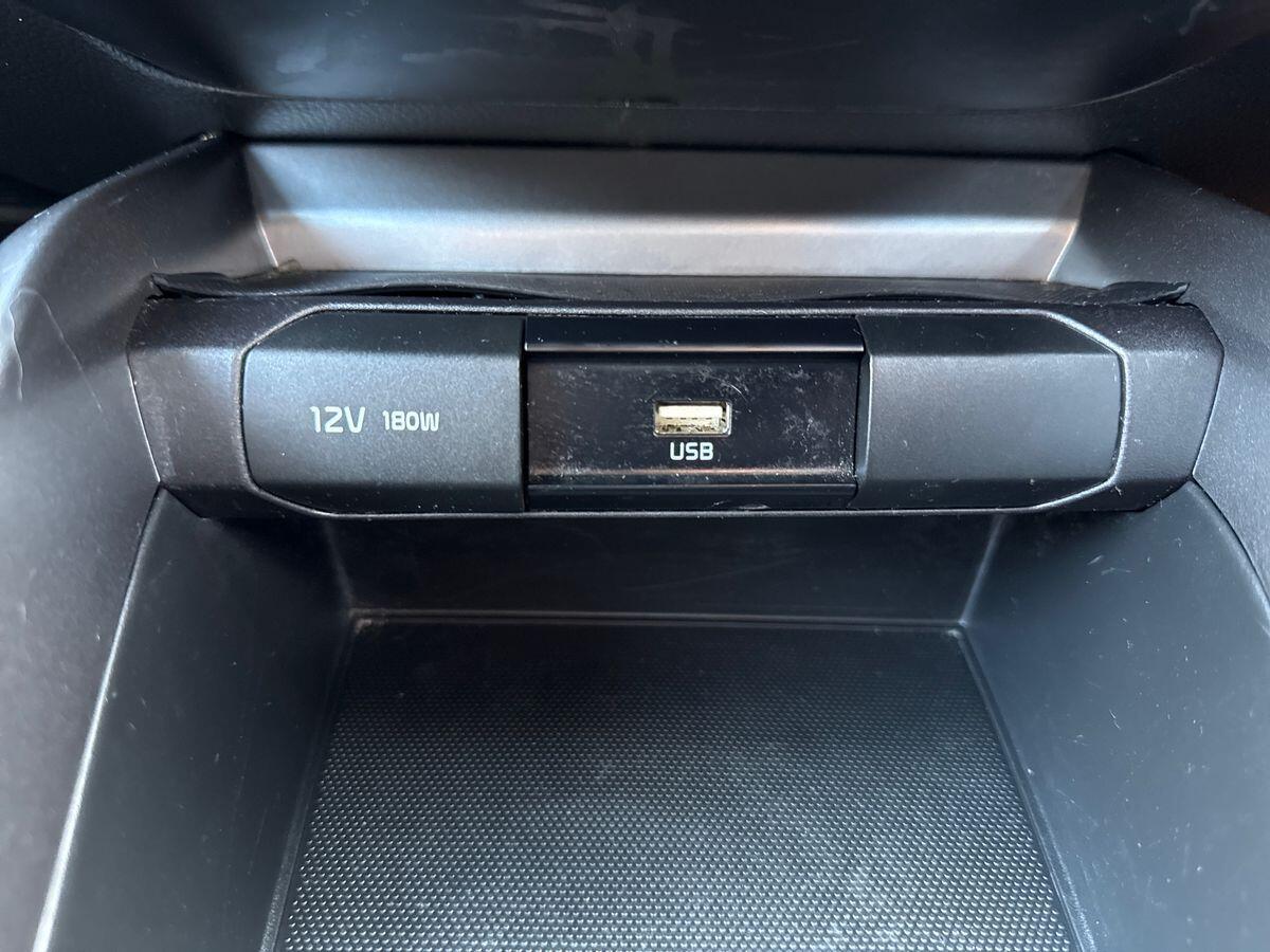 Used Kia Stonic for sale - 76094538: Photo 16