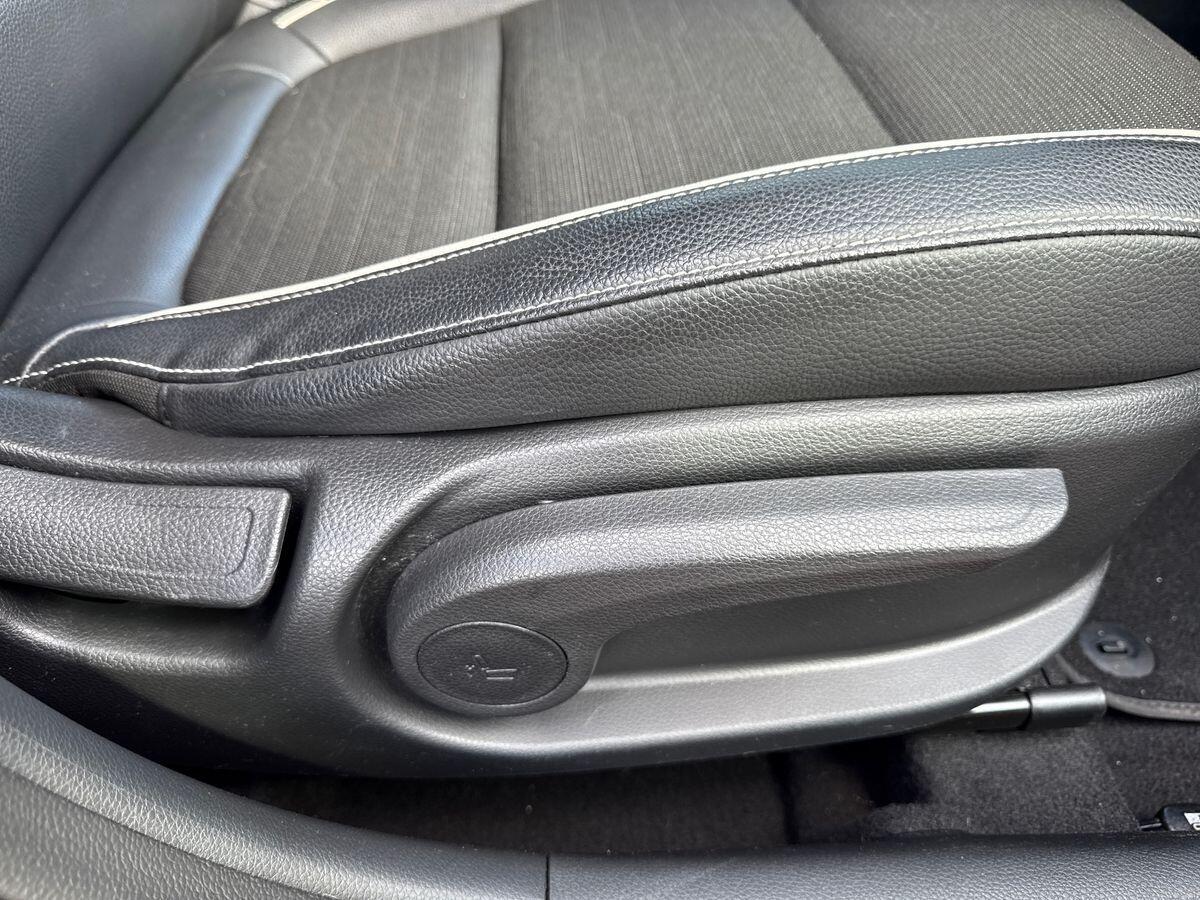 Used Kia Stonic for sale - 76094538: Photo 33