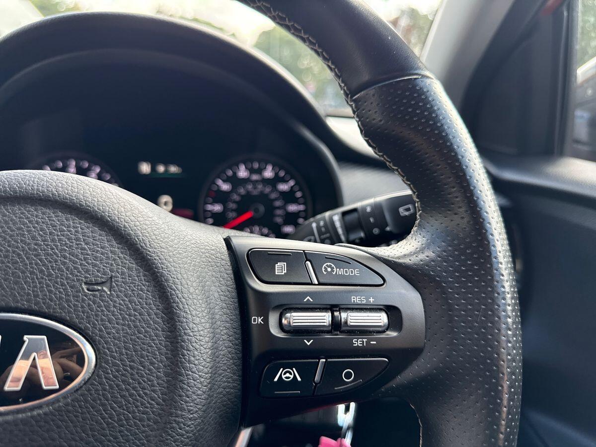 Used Kia Stonic for sale - 76094538: Photo 35