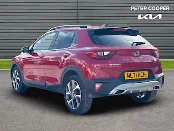 Used Kia Stonic 2021 for sale - 76094538: Photo