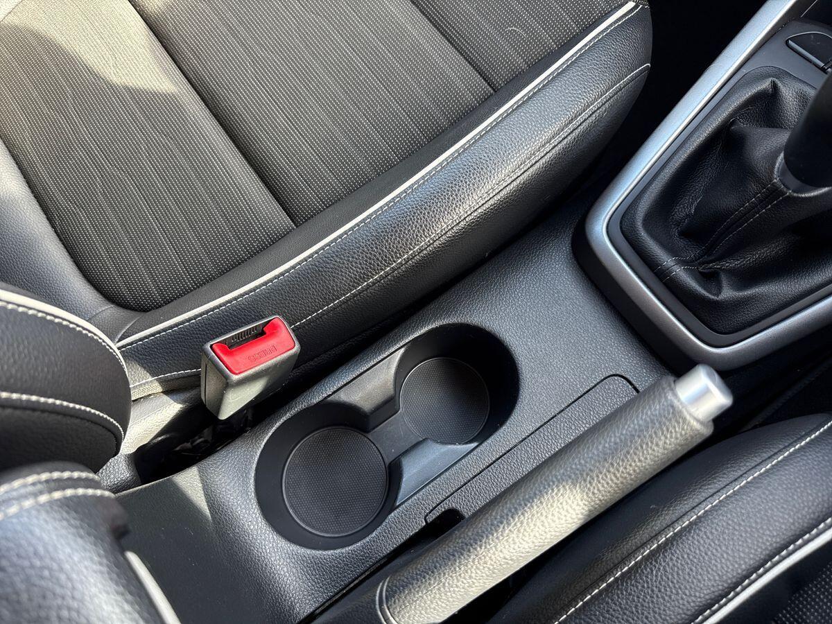 Used Kia Stonic for sale - 76094538: Photo 6