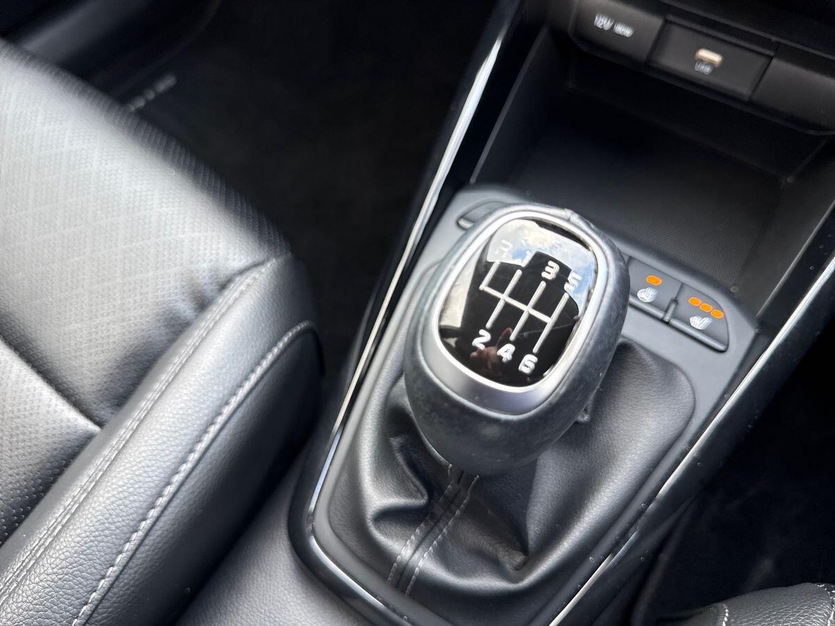 Used Kia Stonic for sale - 77824780: Photo 17