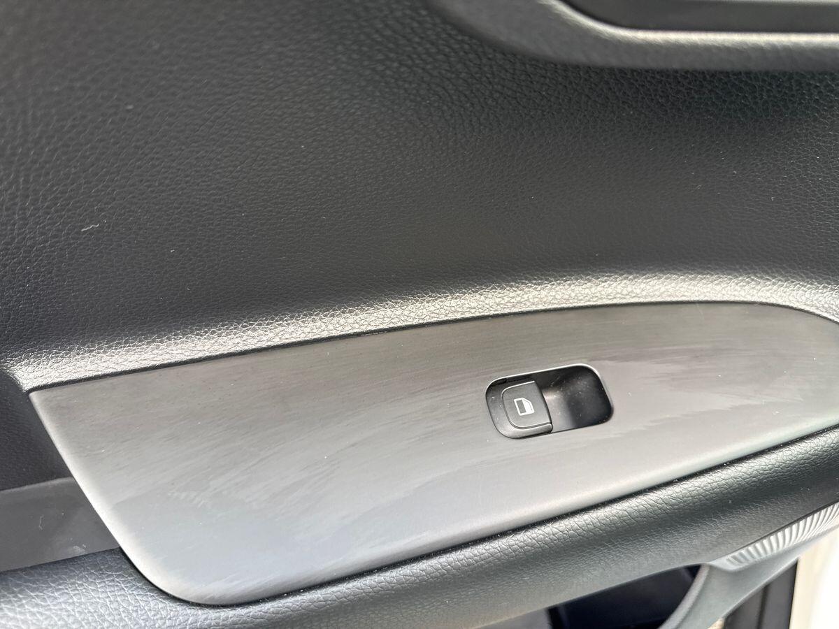 Used Kia Stonic for sale - 77824780: Photo 23