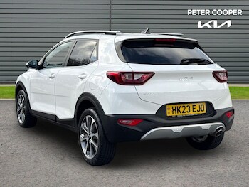 Used Kia Stonic 2023 for sale - 77824780: Photo