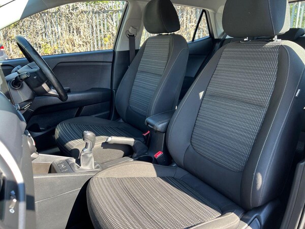 Used Kia Stonic 2023 for sale - 75677458: Photo 29