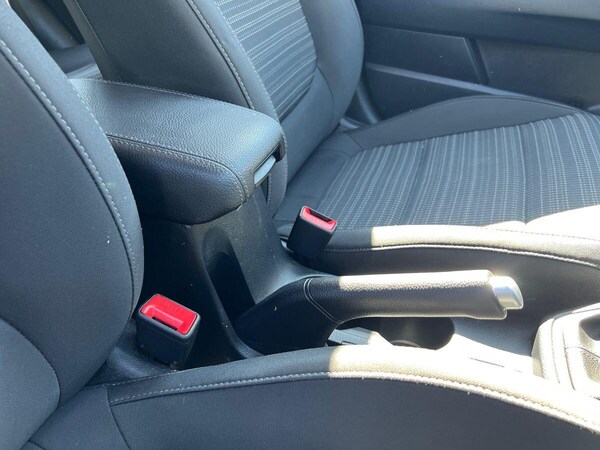 Used Kia Stonic 2023 for sale - 75677458: Photo 30