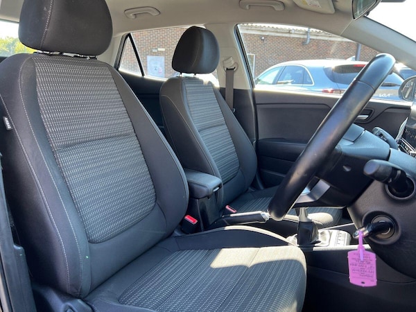 Used Kia Stonic 2023 for sale - 75677458: Photo 33