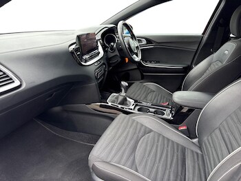 Used Kia XCeed 2024 for sale - 78772724: Photo