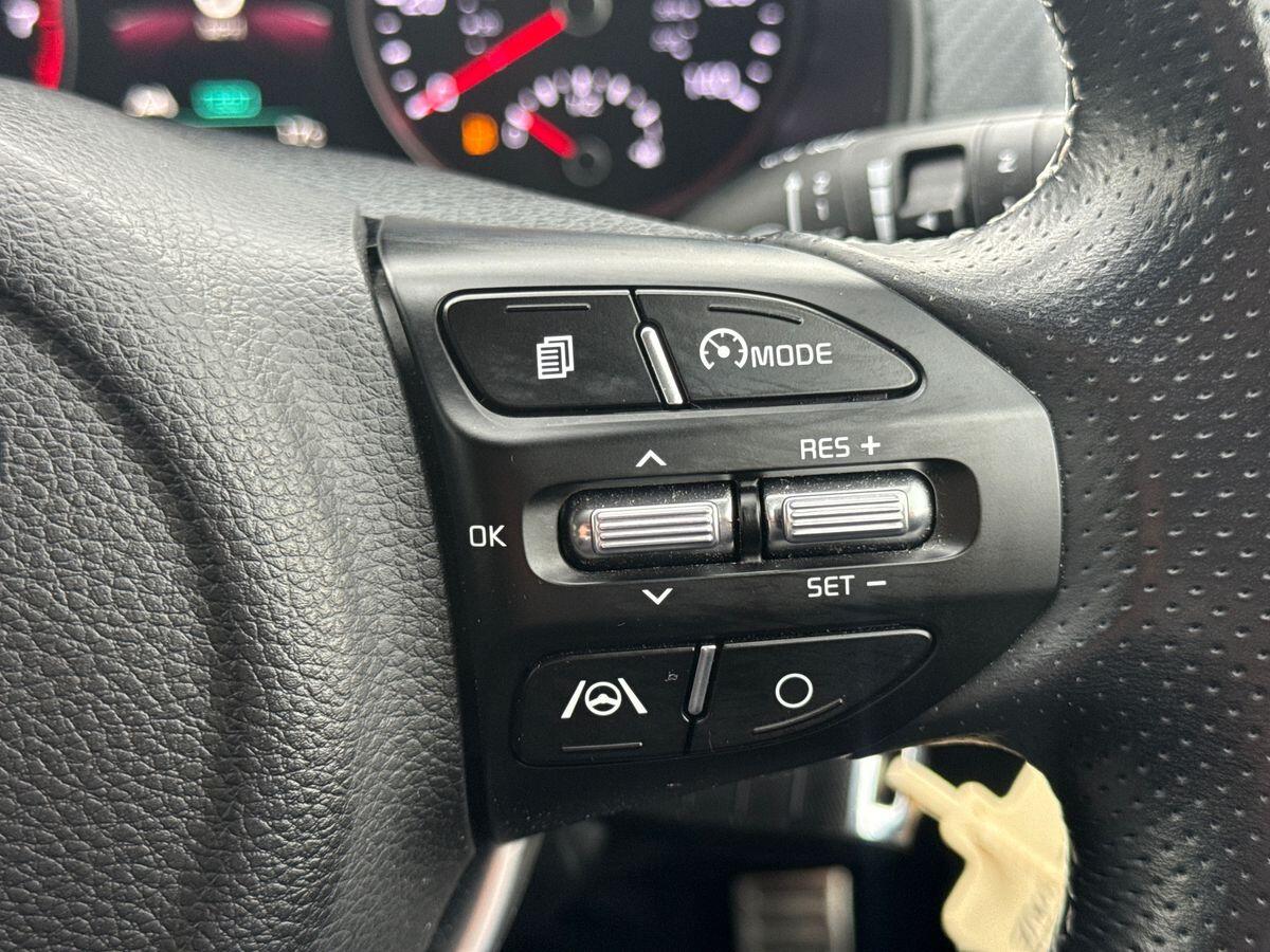Used Kia Stonic 2023 for sale - 76121632: Photo 15