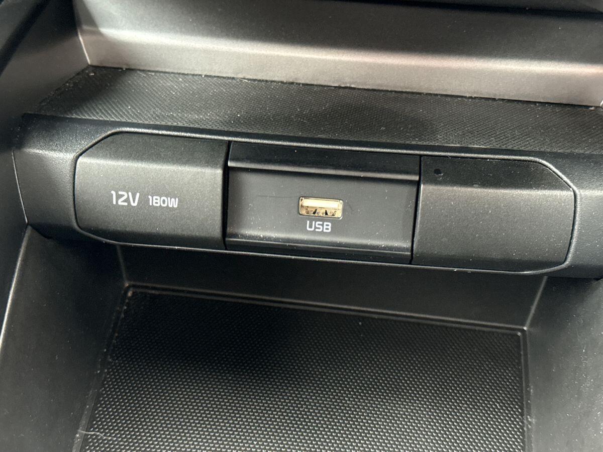 Used Kia Stonic 2023 for sale - 76121632: Photo 34