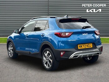 Used Kia Stonic 2023 for sale - 76121632: Photo 3