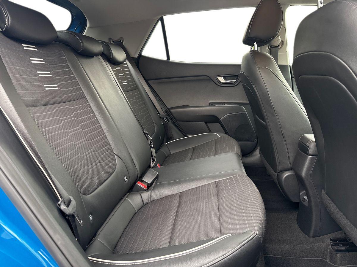 Used Kia Stonic 2023 for sale - 76121632: Photo 8