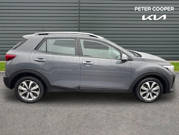 Used Kia Stonic 2022 for sale - 76887359: Photo