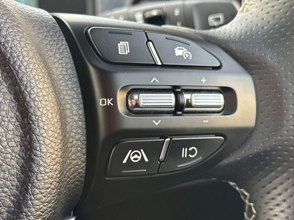Used Kia Stonic 2024 for sale - 76633662: Photo 15