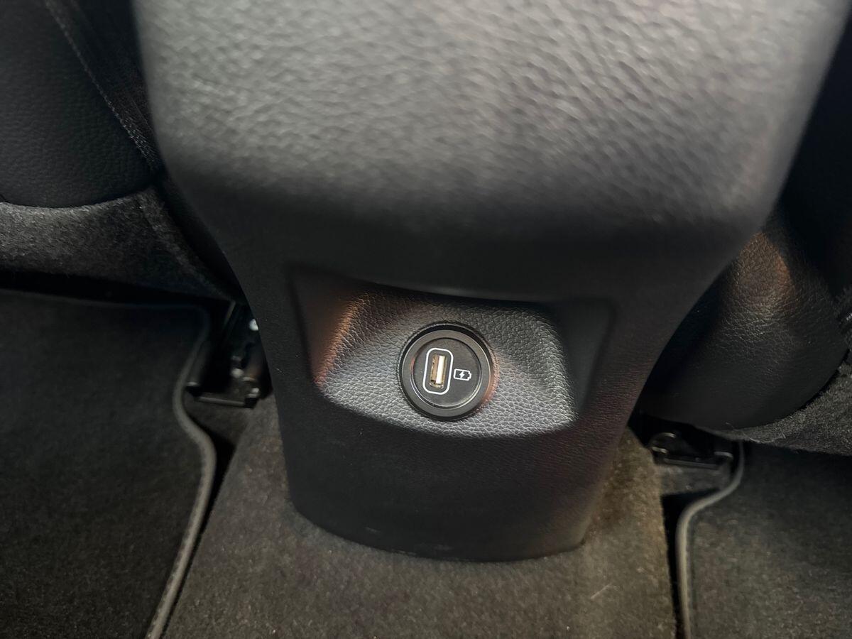 Used Kia Stonic 2024 for sale - 76633662: Photo 30