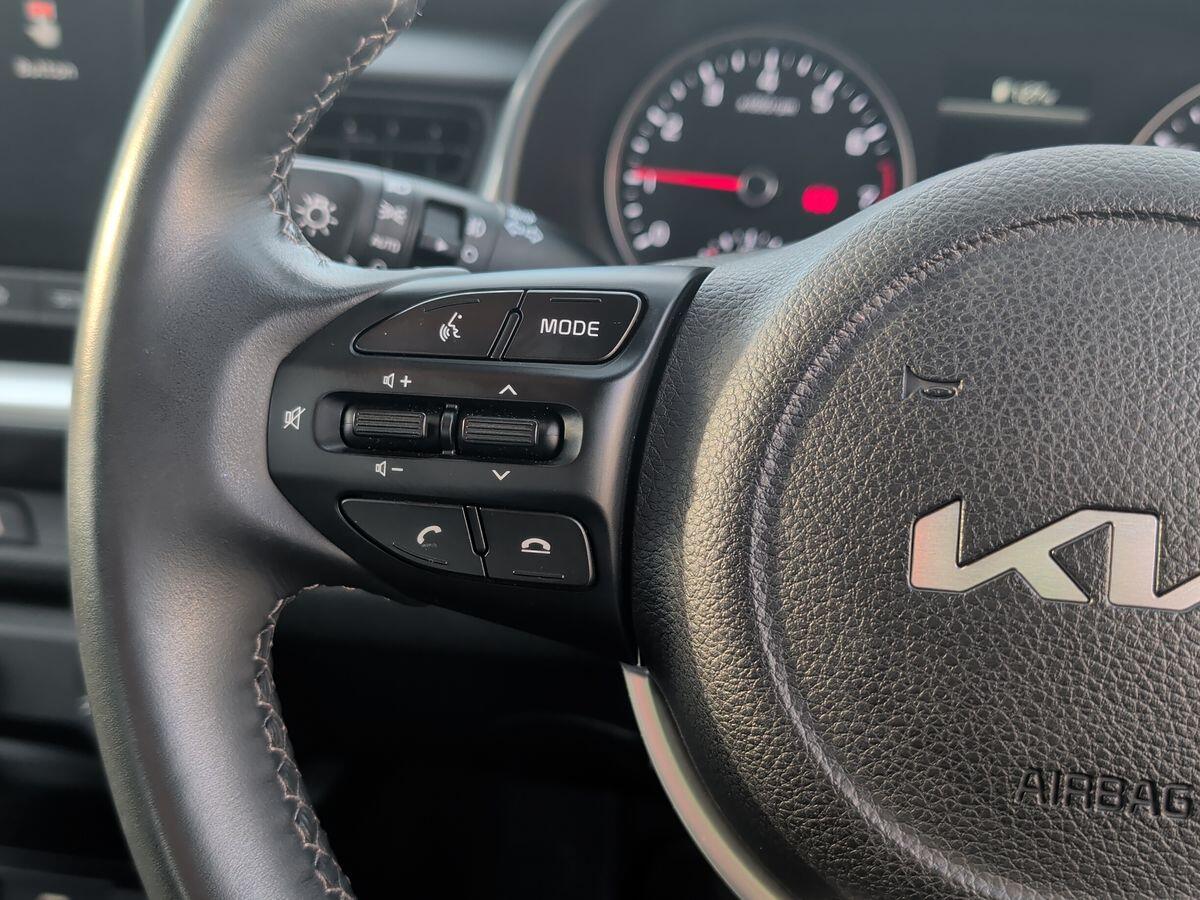 Used Kia Stonic 2023 for sale - 76964579: Photo 14