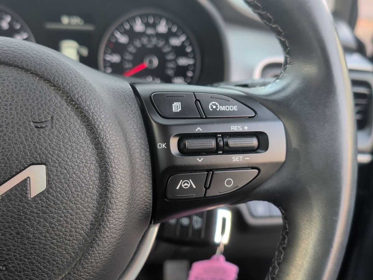 Used Kia Stonic 2023 for sale - 76964579: Photo 15