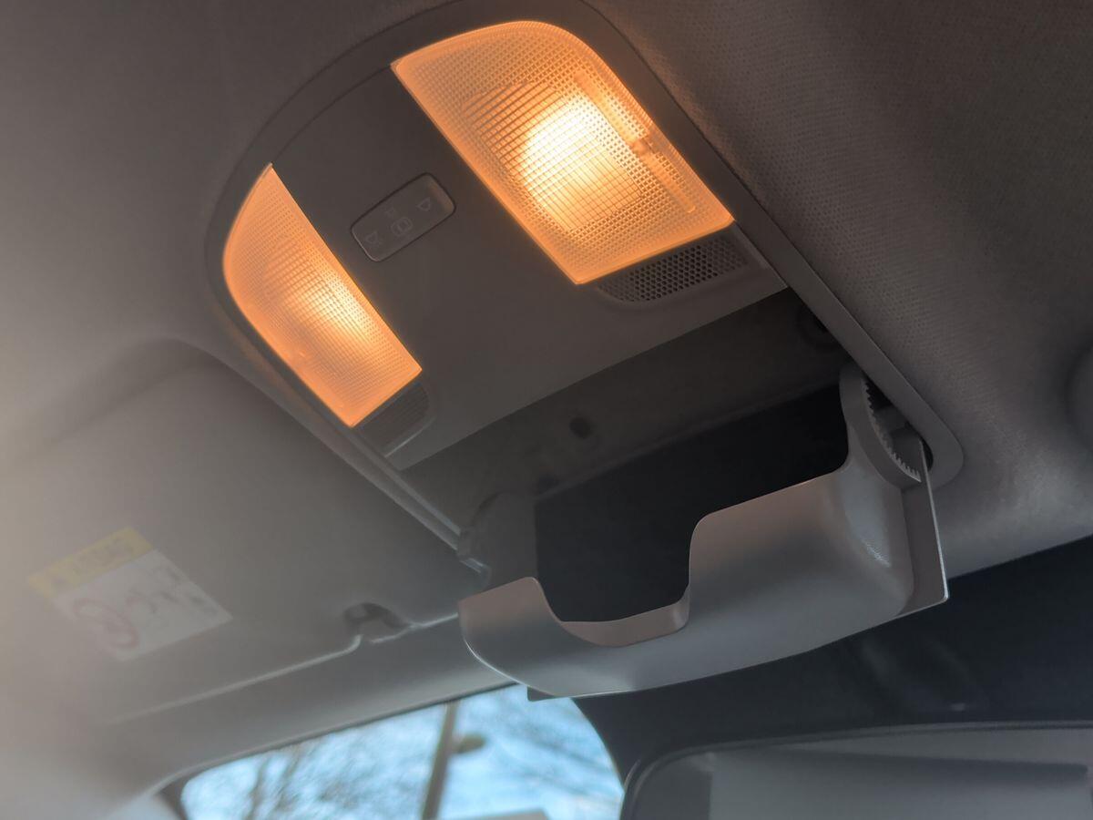 Used Kia Stonic 2023 for sale - 76964579: Photo 25