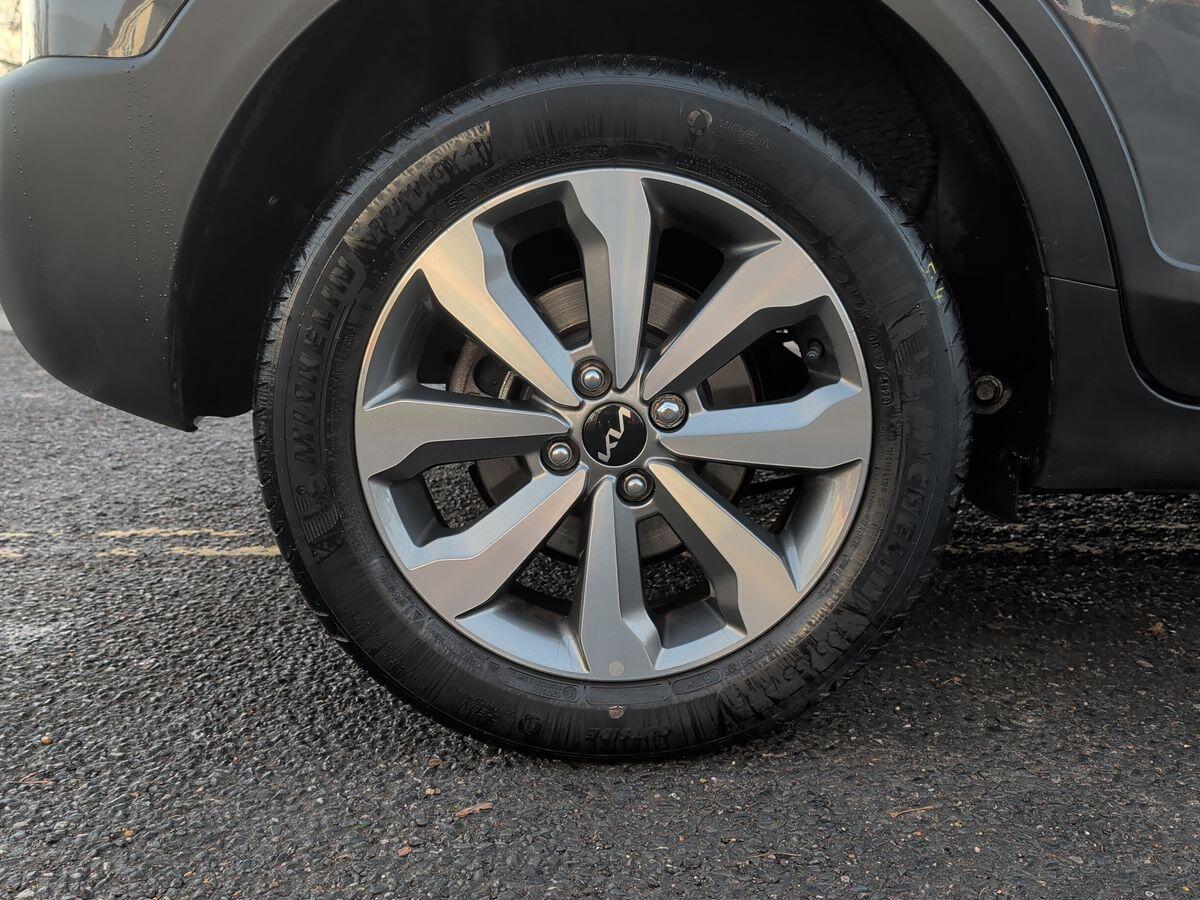 Used Kia Stonic 2023 for sale - 76964579: Photo 30