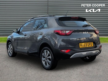 Used Kia Stonic 2023 for sale - 76964579: Photo
