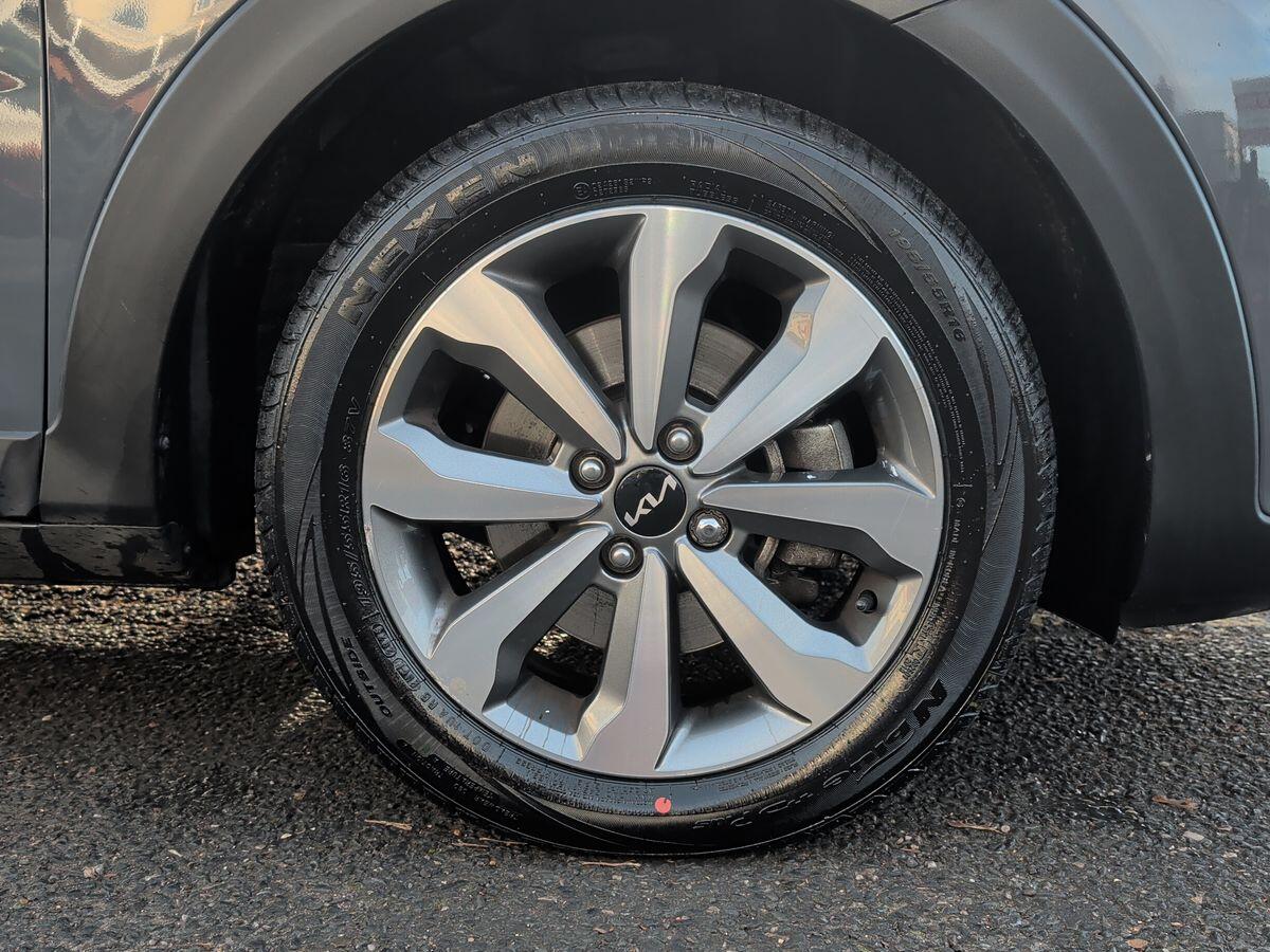 Used Kia Stonic 2023 for sale - 76964579: Photo 5