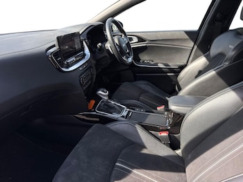 Used Kia XCeed 2023 for sale - 79061750: Photo