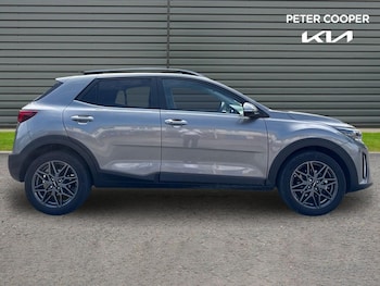 Used Kia Stonic 2024 for sale - 78335597: Photo